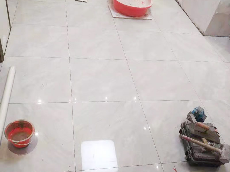 二手房地面翻新瓷磚美縫多少錢(qián)？地磚美縫裝飾步驟流程介紹(圖2)