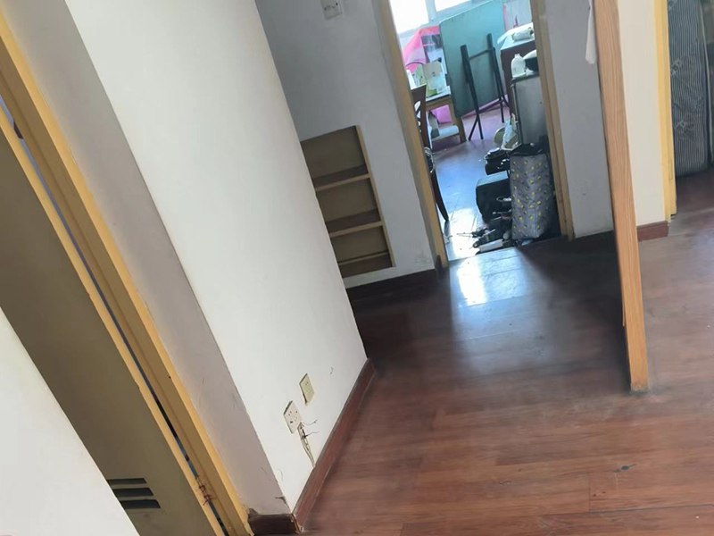 110平老房屋整體翻新清包 寧波都會(huì)經(jīng)典小區(qū)過(guò)道玄關(guān)定制裝修