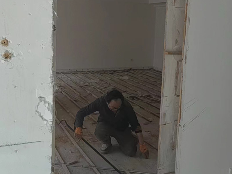 臥室地面找平用什么方法好(圖1) 臥室地面找平用什么方法好(圖1)