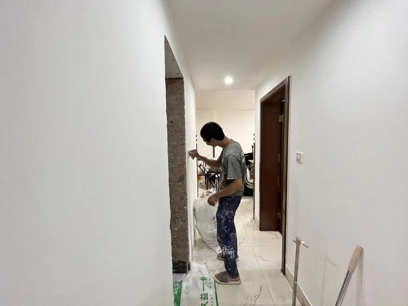 石膏板吊頂漏水后怎么處理(圖2) 石膏板吊頂漏水后怎么處理(圖2)