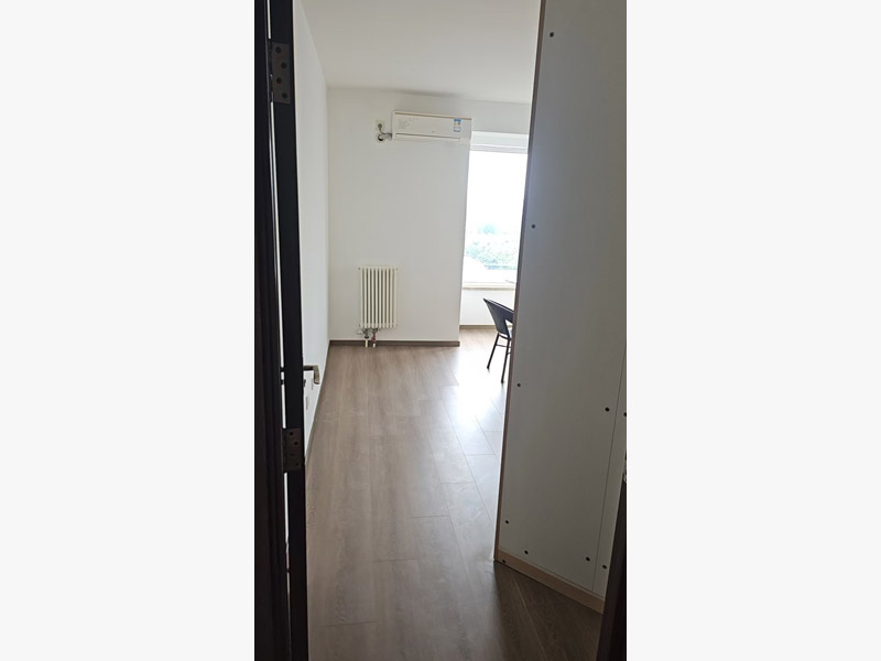 臥室門和門框縫隙大怎么辦