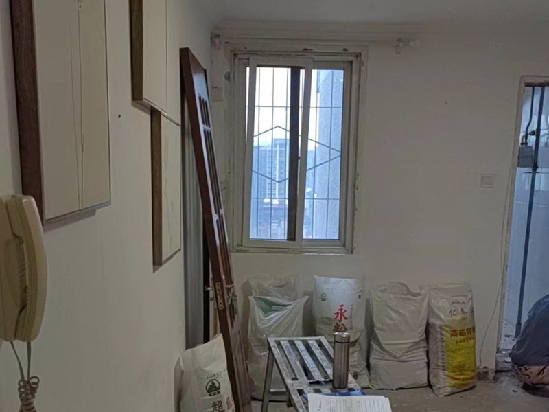 兒童房墻面翻新安全指南：環(huán)保材料選擇+圓角防護設計