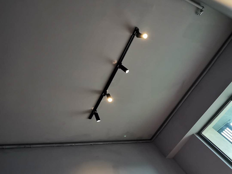 南京過道安裝筒燈還是射燈？(圖3)